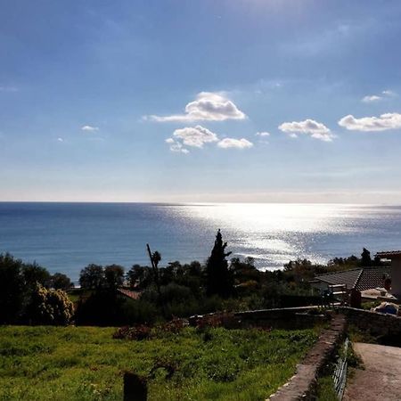 Gemutliches Studio Im Herzen Von Koroni Bagian luar foto